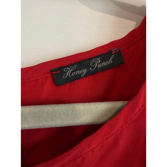 Honey Punch Red Satin Feel Blouse Large Ruffle Hem Long Sleeve Keyhole - Picture 3 of 6